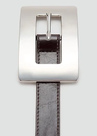 Thin belt with maxi-buckle