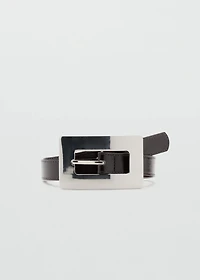 Thin belt with maxi-buckle