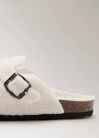 Shearling-effect clogs