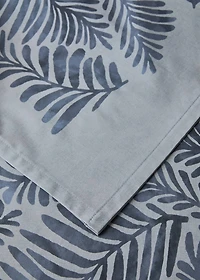 Cotton canvas tablecloth with leaf print for 6 to 8 diners