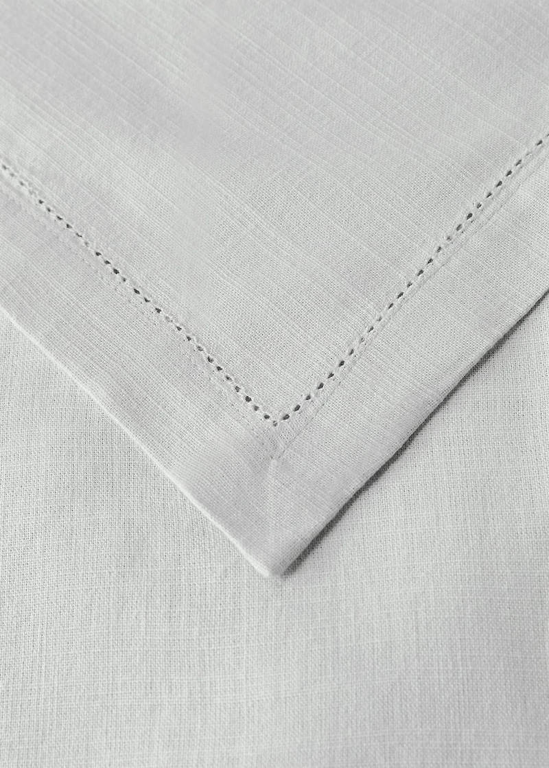 Cotton hemstitched tablecloth for 2 to 4 diners
