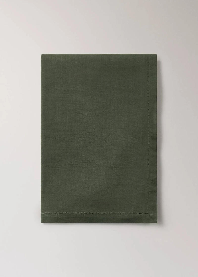 Cotton hemstitched tablecloth for 6 to 8 diners