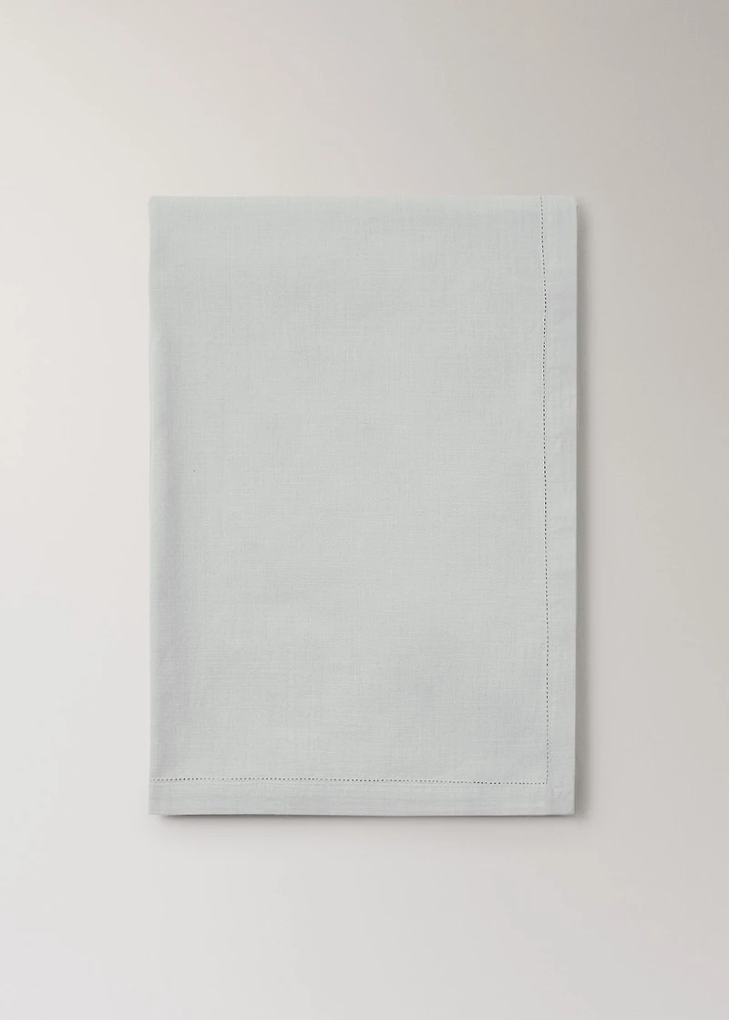 Cotton hemstitched tablecloth for 6 to 8 diners
