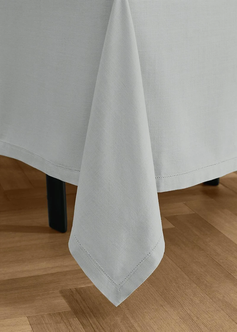 Cotton hemstitched tablecloth for 6 to 8 diners