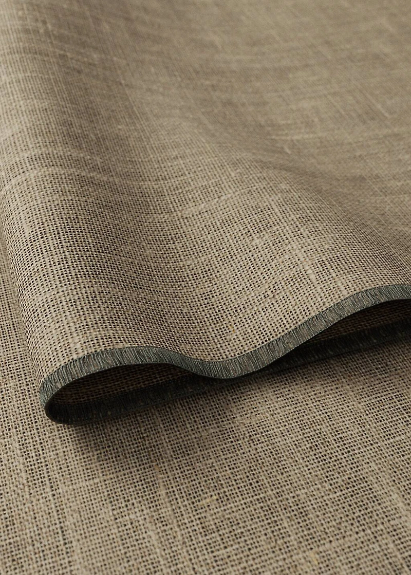 100% resin-coated linen tablecloth with contrasting overlock for 6 to 8 diners