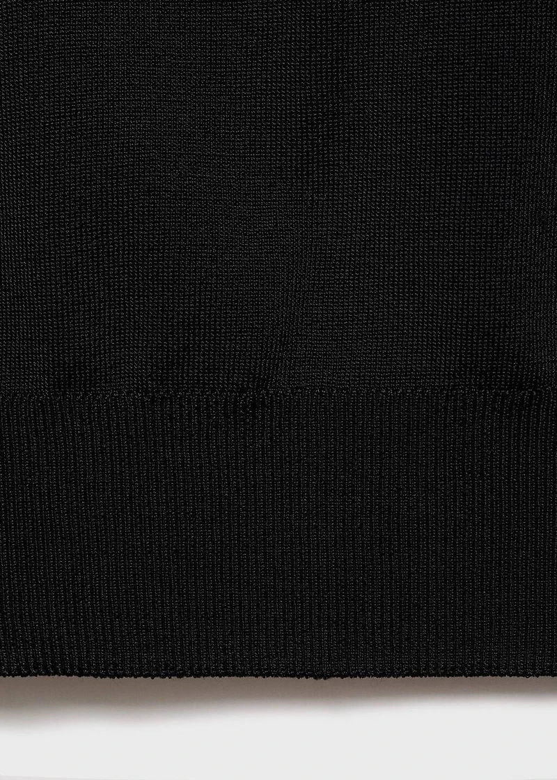 Short-sleeved sweater with metallic detail