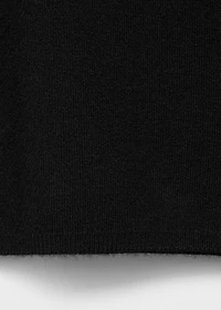 Knitted sweater with perkins neck