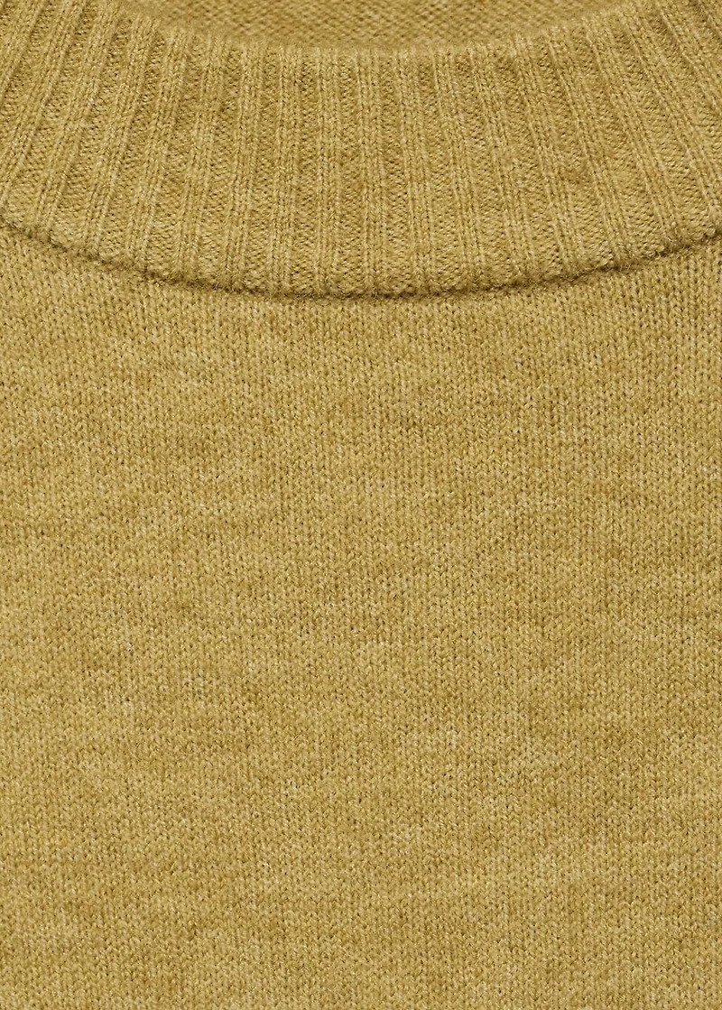 Oversized sweater with ribbed trim