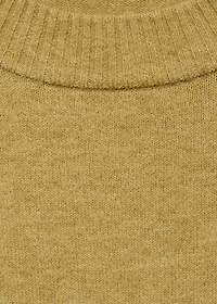 Oversized sweater with ribbed trim