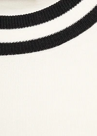 Short-sleeved sweater with contrasting stripes