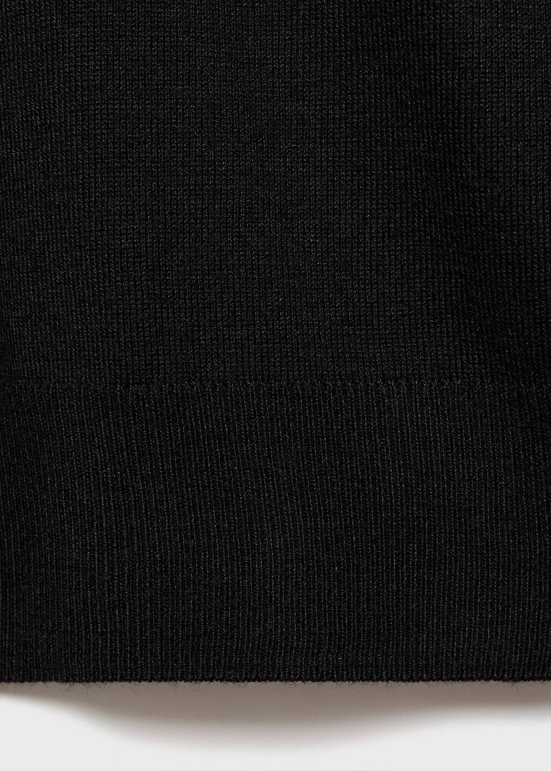 Fine-knit crew-neck sweater