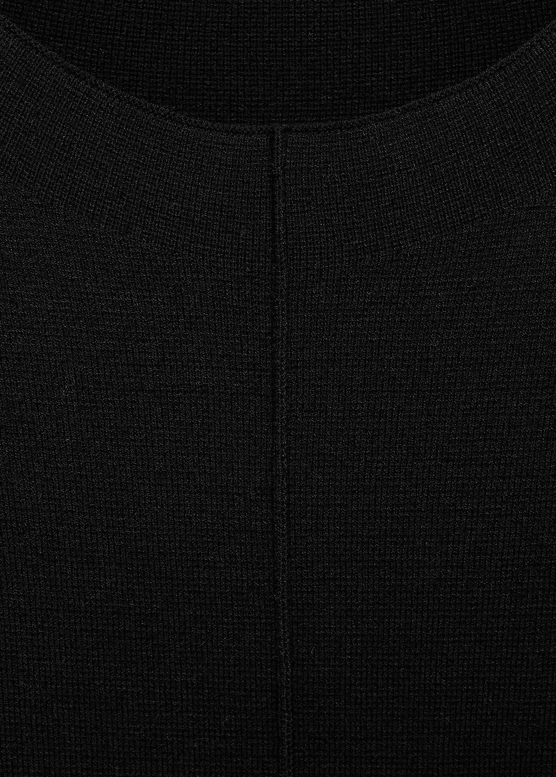 Fine-knit fitted sweater
