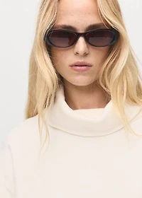 Short-sleeved turtleneck sweater