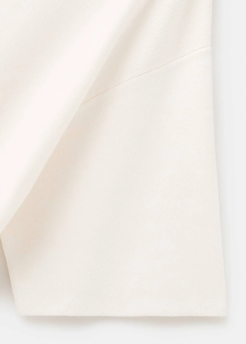 Short-sleeved turtleneck sweater