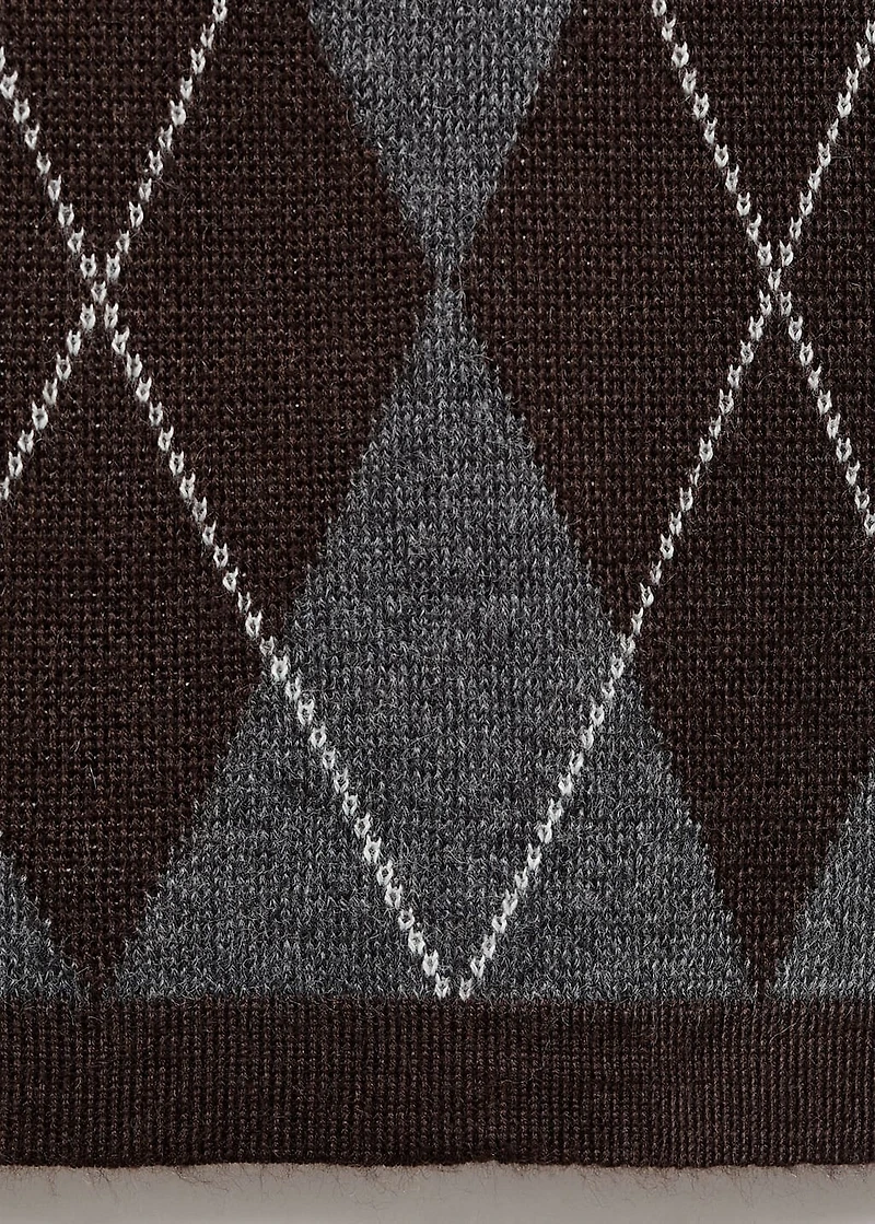 Short-sleeved argyle sweater