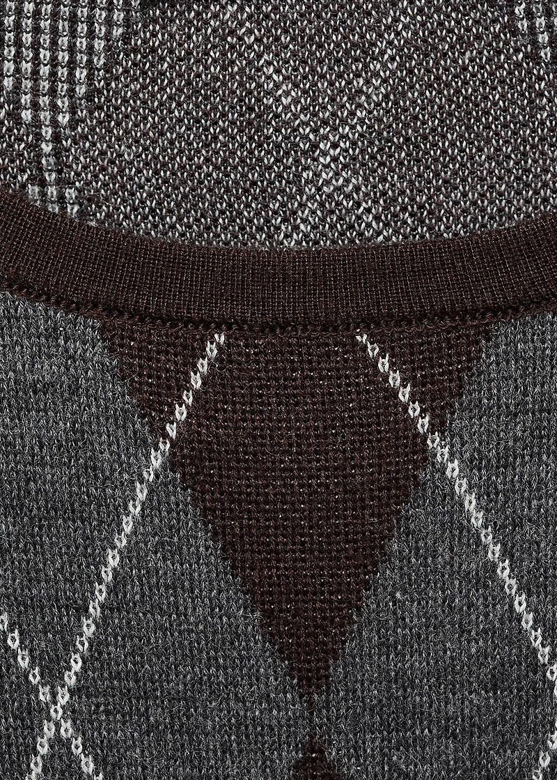 Short-sleeved argyle sweater