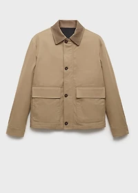 Water-repellent jacket with pockets