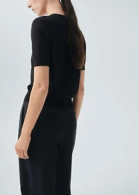 100% wool V-neck sweater