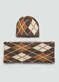 Diamond knit scarf