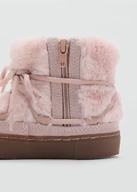 Hair lace ankle boots
