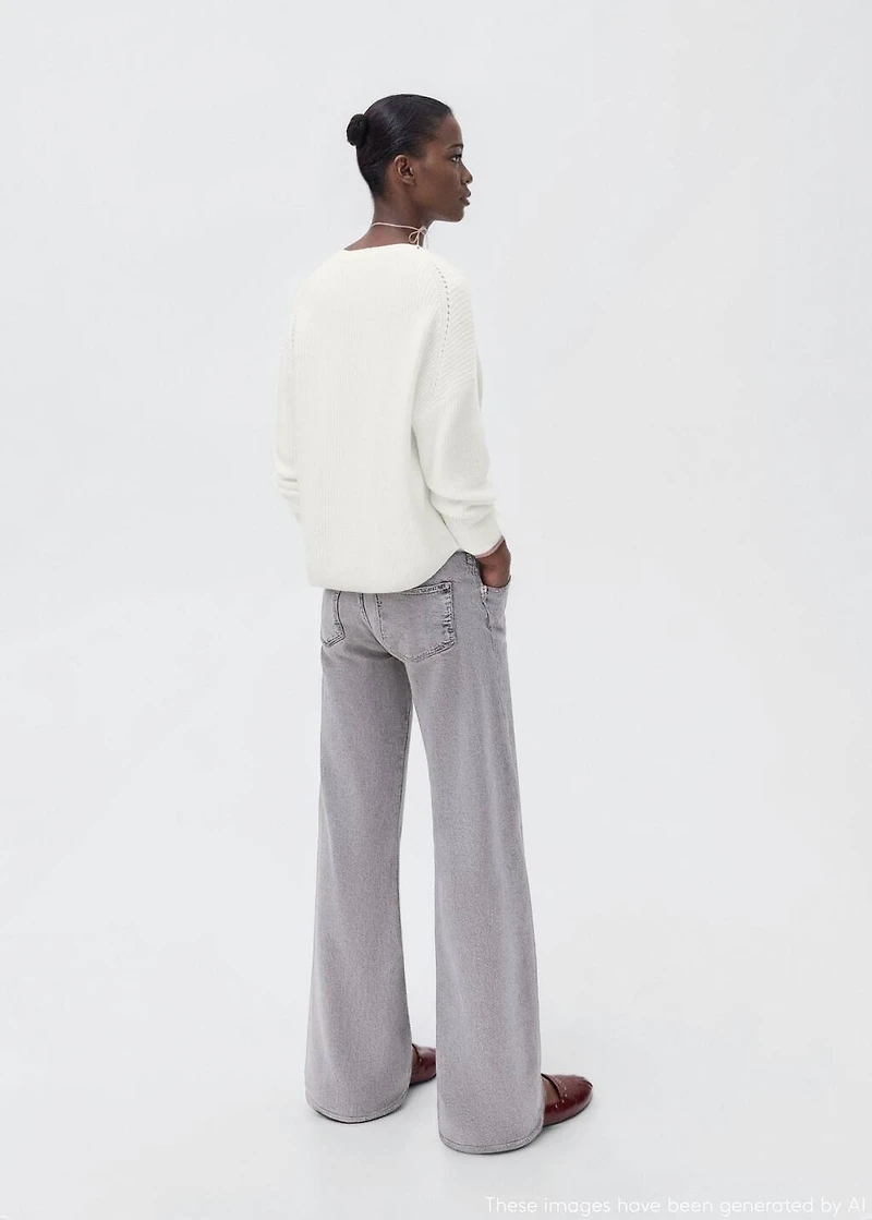 Long-sleeve knitted sweater