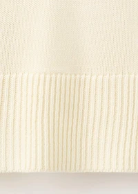 Turtleneck sweater with slits