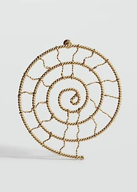 Shell design earrings