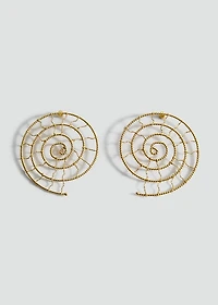 Shell design earrings