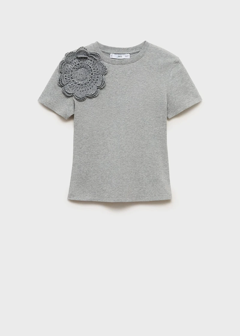 Crochet cotton t-shirt with flower