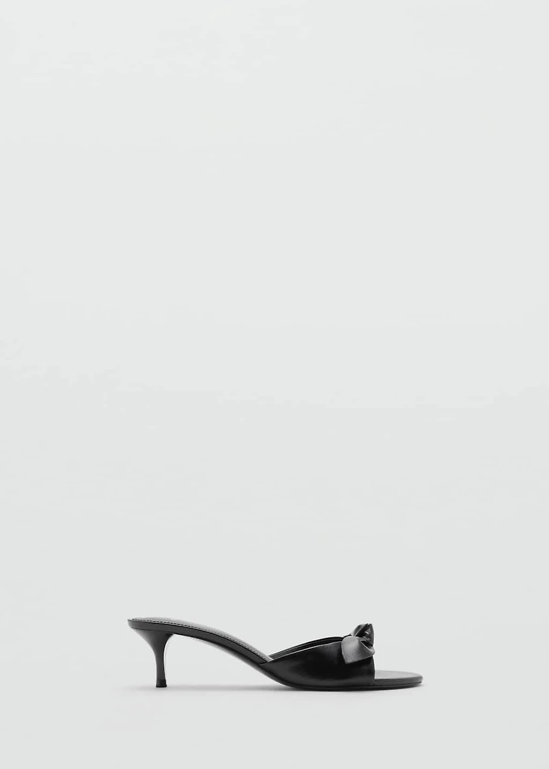 Bow heel sandals