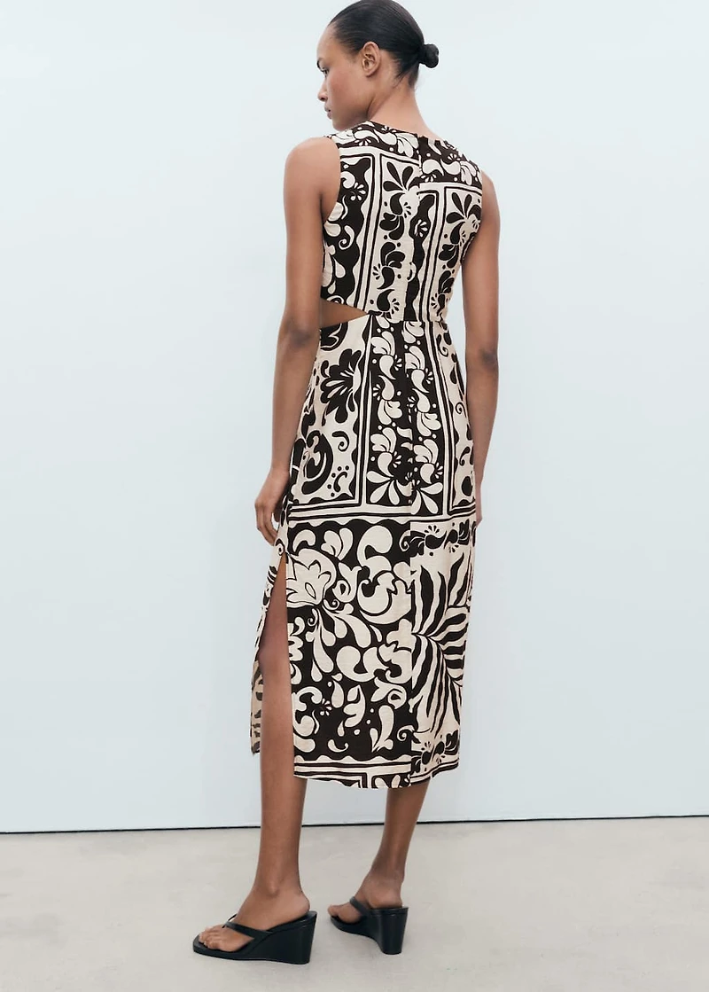 Midi-dress with cut-out