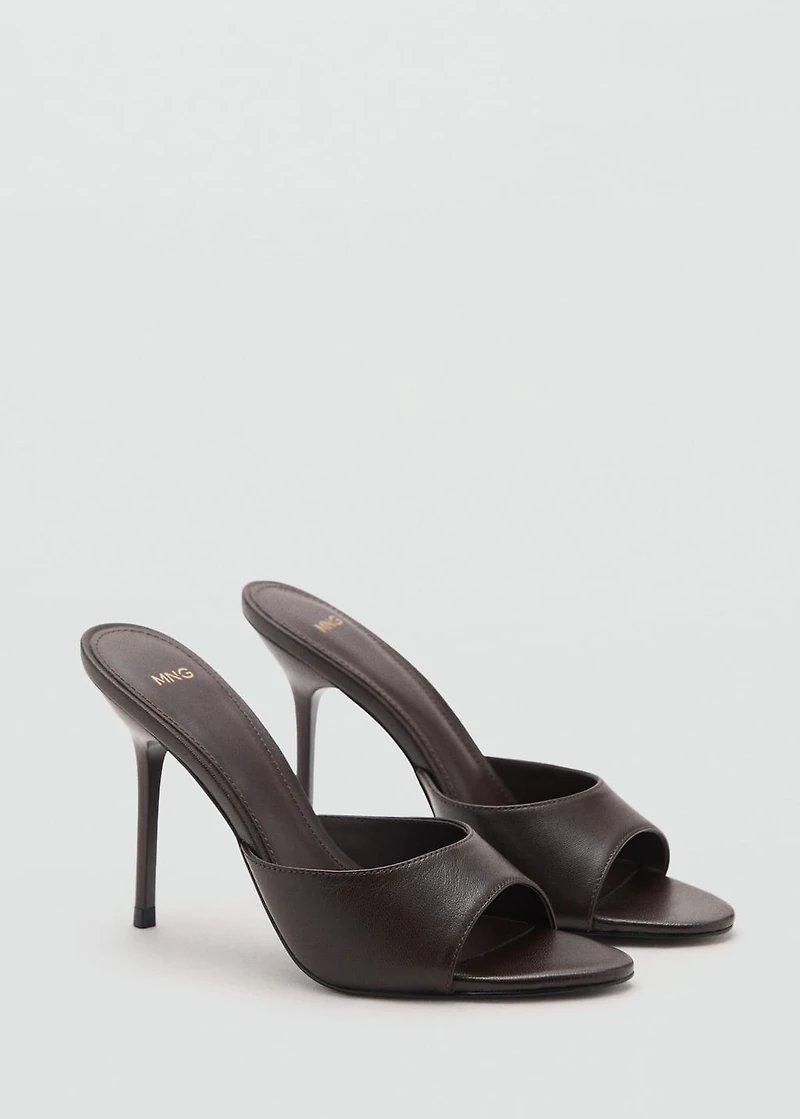 Heel leather sandals