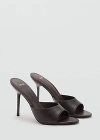 Heel leather sandals