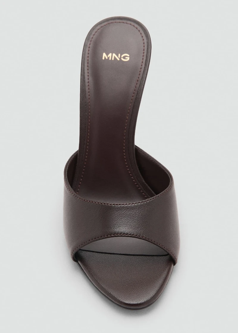 Heel leather sandals