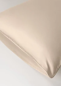 Two 600-thread count cotton satin pillowcases 60x60 cm