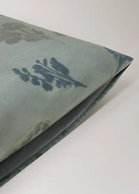 200-thread count percale cotton pillowcase with blurred floral print 60x60 cm