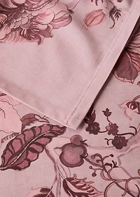 Cotton tablecloth with floral design for 6 to 8 diners