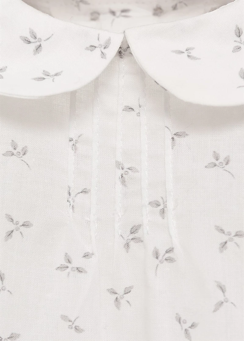 Floral print blouse