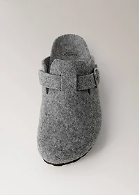 Felt clog slippers