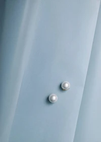 Pearl earrings