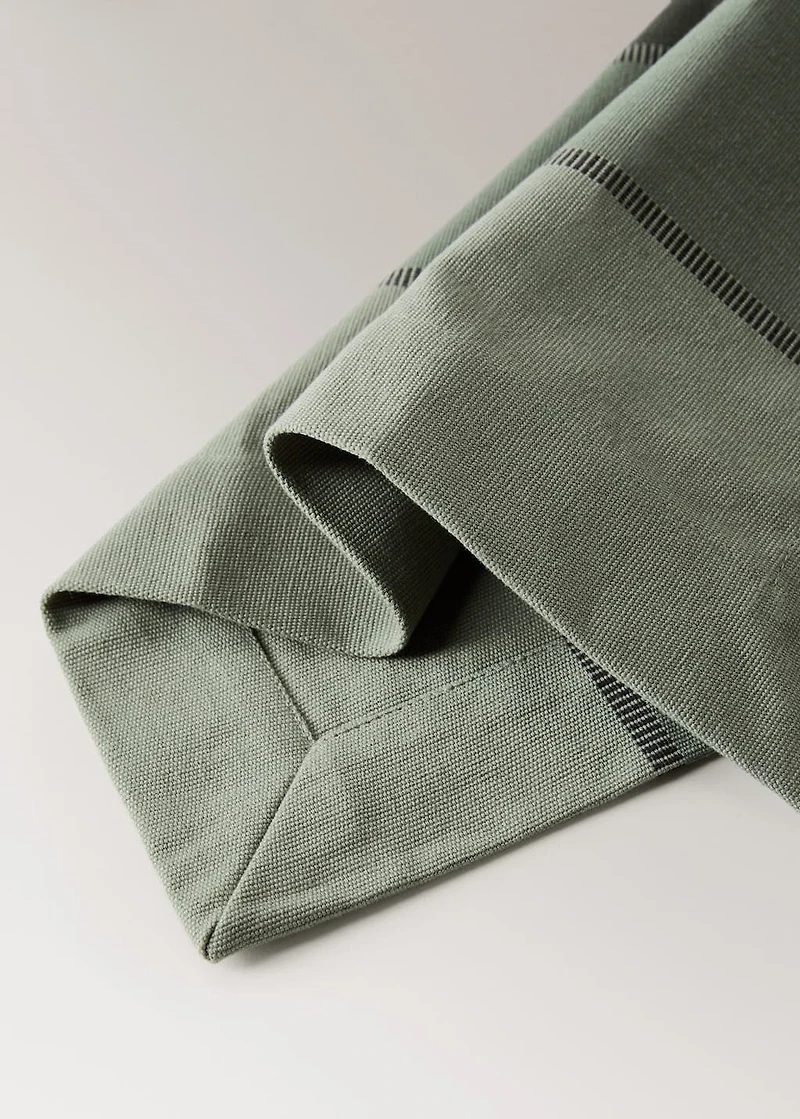Cotton placemats with colored stripes
