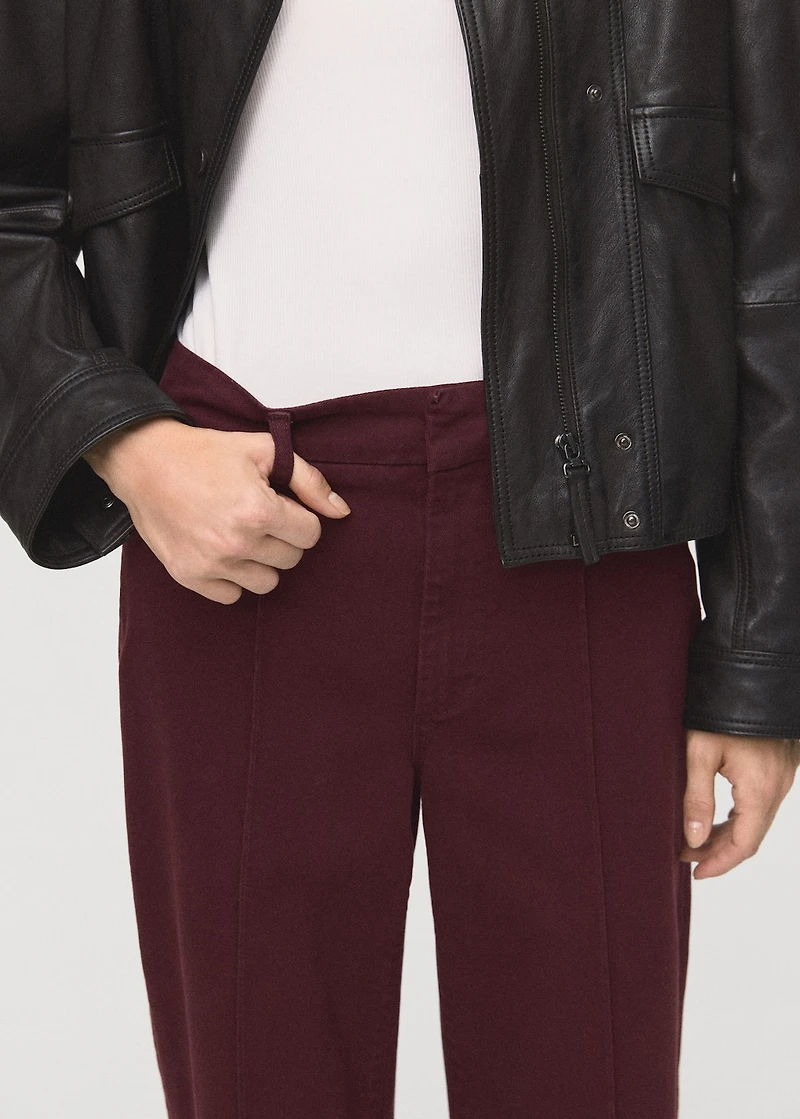 High-waisted wide-leg jeans with stitching