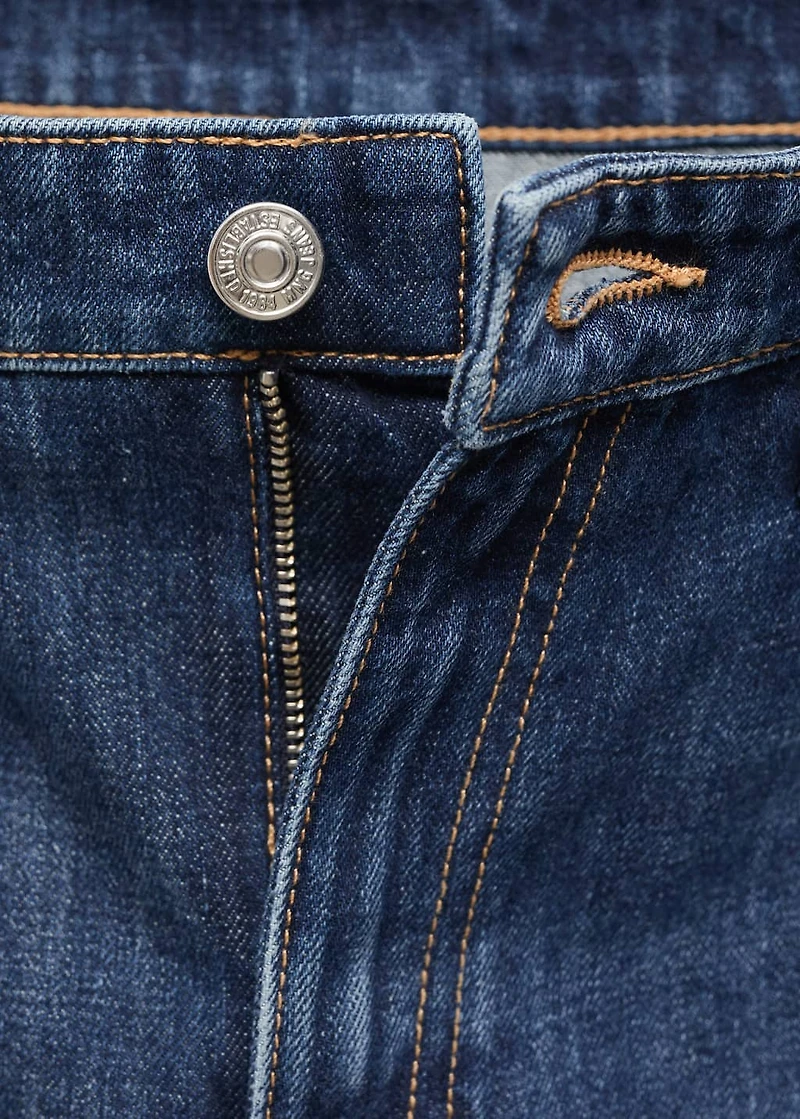 Low-rise wide-leg jeans