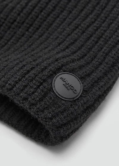 Knit scarf