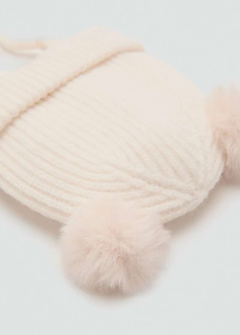 Knitted bobble hat