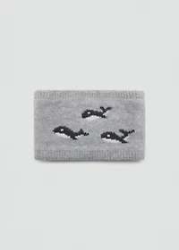 Knitted scarf with whale