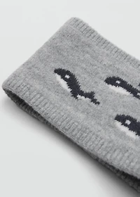 Knitted scarf with whale