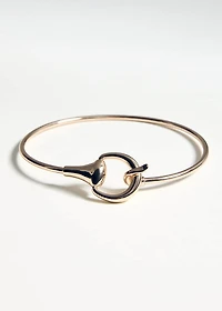 Rigid choker collar