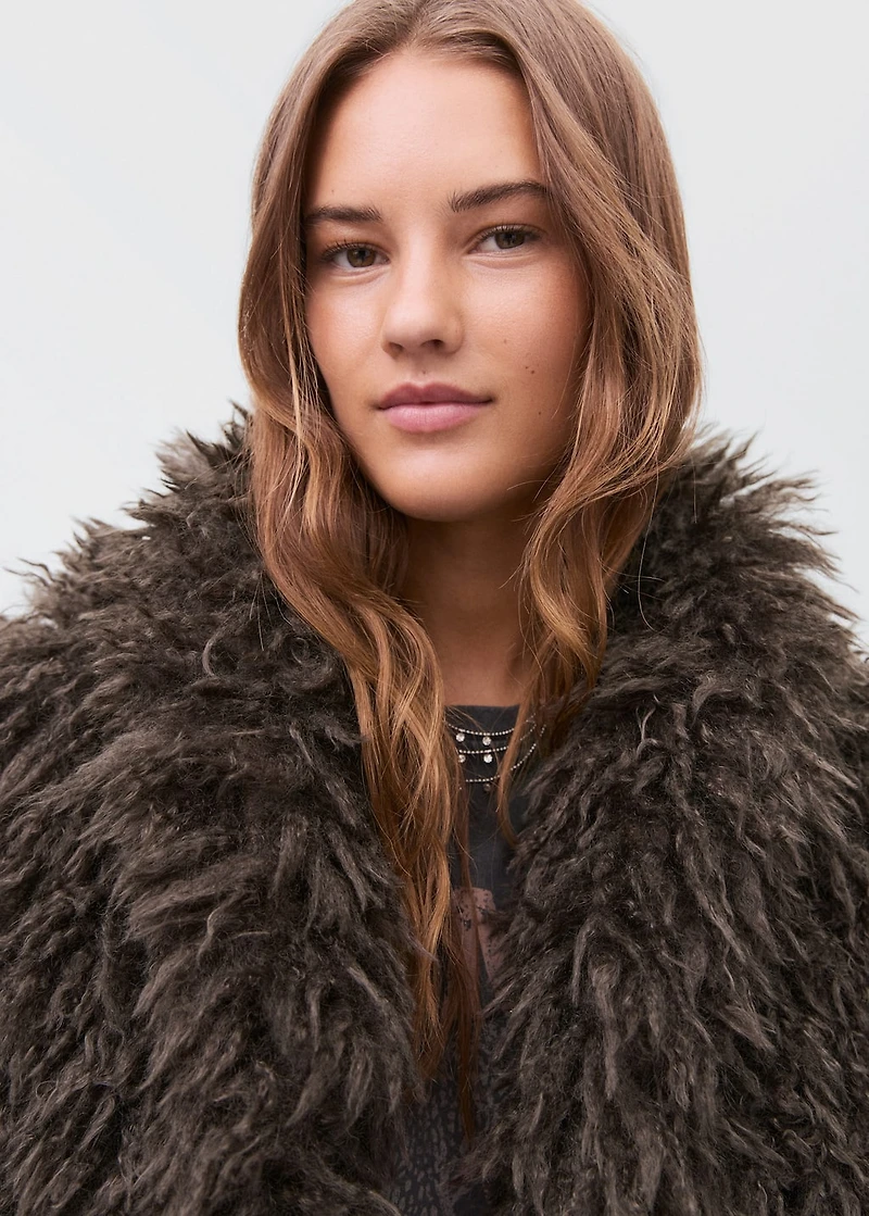 Short fur effect coat