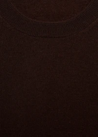 100% wool fine-knit sweater